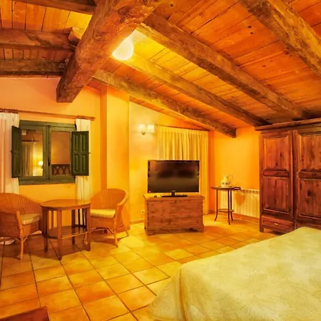 Rural Castillo De Hotell Biar