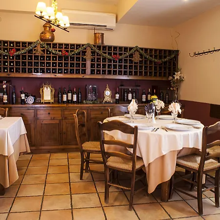 Rural Castillo De Hotell 3*