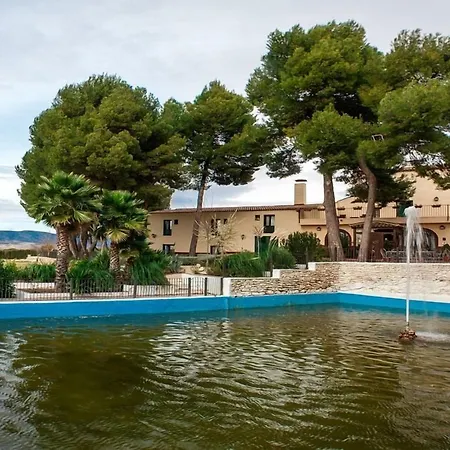 Rural Castillo De 3*