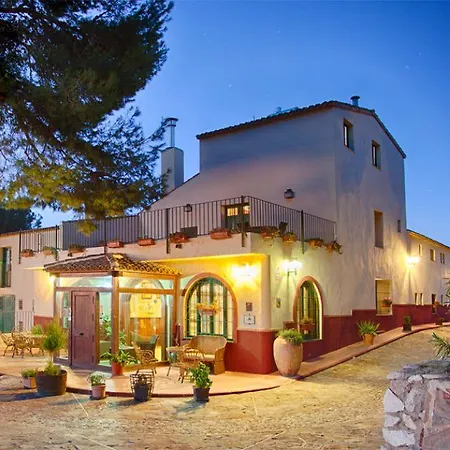 Rural Castillo De 3*